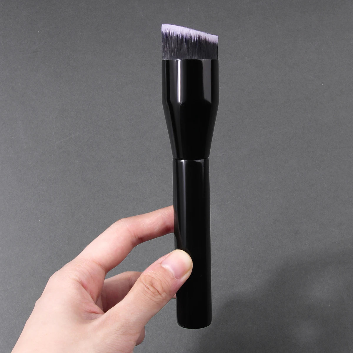 KOSSHOW Angled Foundation Brush – Wooden Handle, Nylon Foundation Makeup Brush QXL