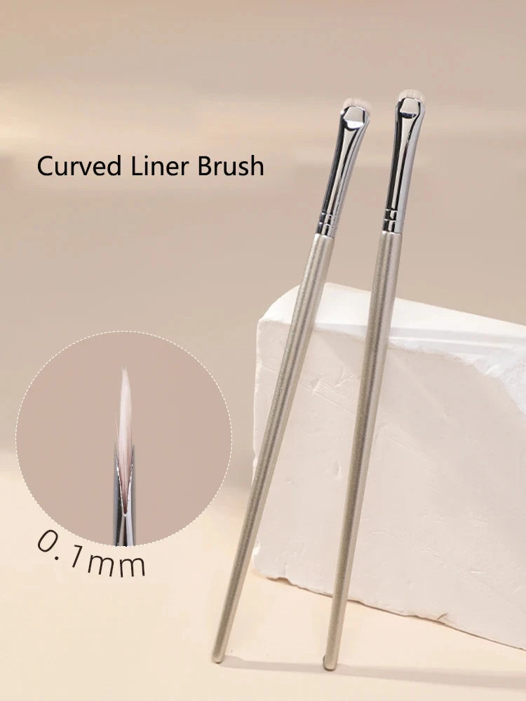 Curved Precision Eyeliner Brush | Thin Angled Eye Makeup Tool Eyeliner Makeup Brush QXL 2pcs