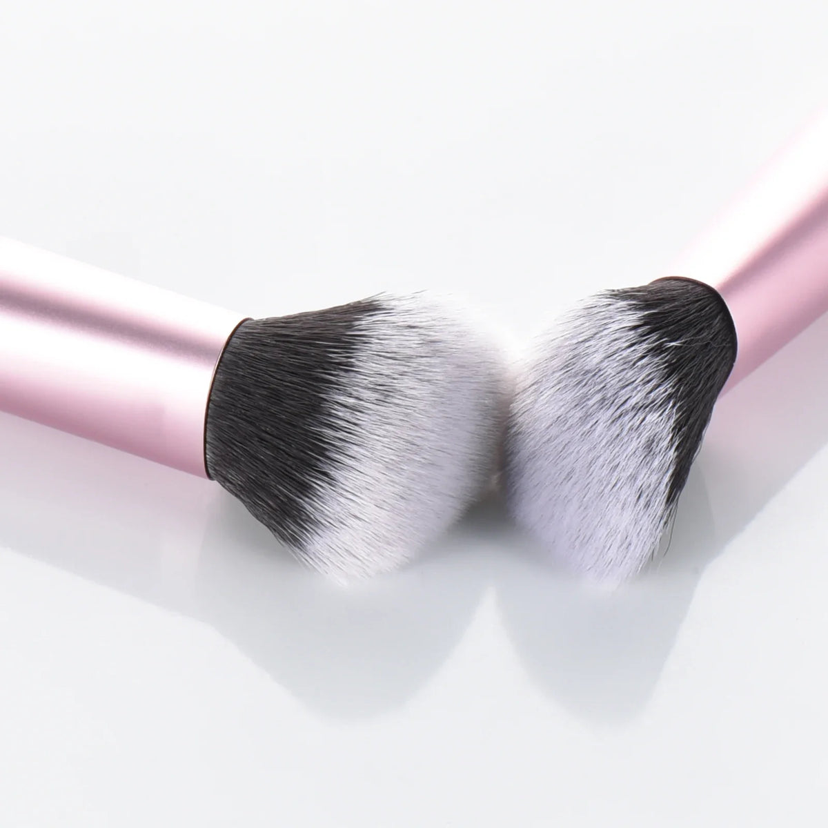 Mini Palm Makeup Brush | Foundation, Powder & Contour Makeup Brush QXL