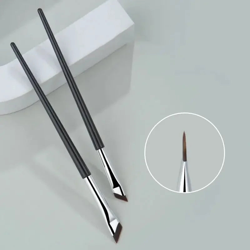 Blade Eyeliner & Eyebrow Brush | Ultra-Thin Angled Tip Eyeliner Makeup Brush QXL