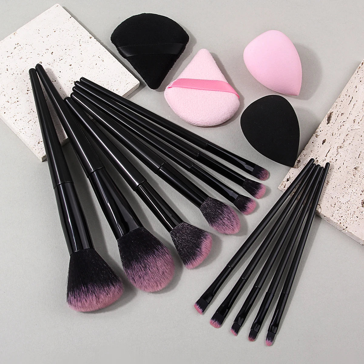 KOSSHOW 16-Pc Makeup Brush Set with Puffs & Sponges Makeup Brush Set QXL