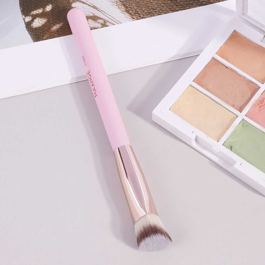 MAANGE Triangle Foundation & Concealer Makeup Brush Foundation Makeup Brush QXL