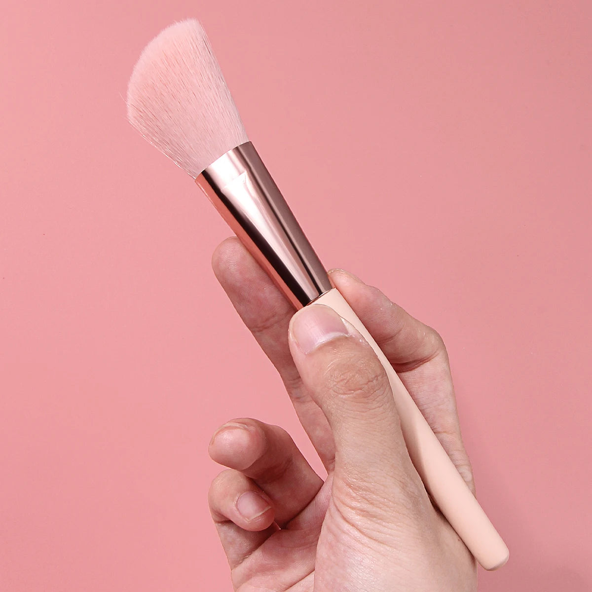 KOSSHOW Tilted Blush Brush | Wood Handle & Rose Gold Ferrule Blush Makeup Brush QXL