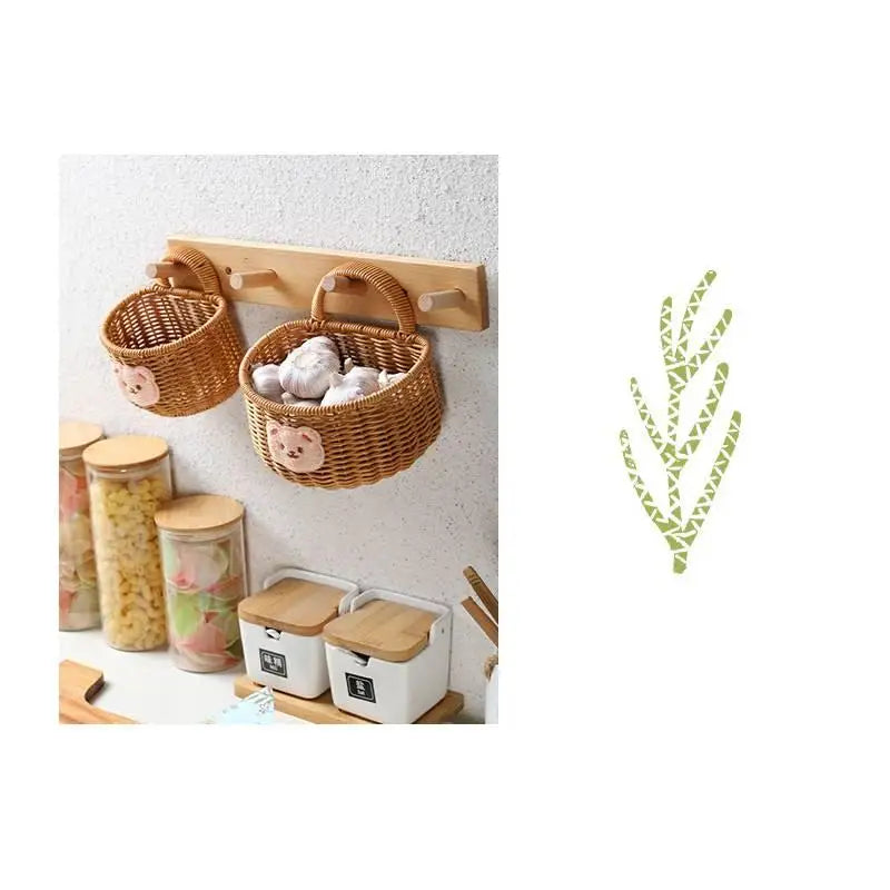 Wicker Bear Wall Hanging Basket | Bamboo Kitchen & Bath Storage Wall Hanging Basket QXL