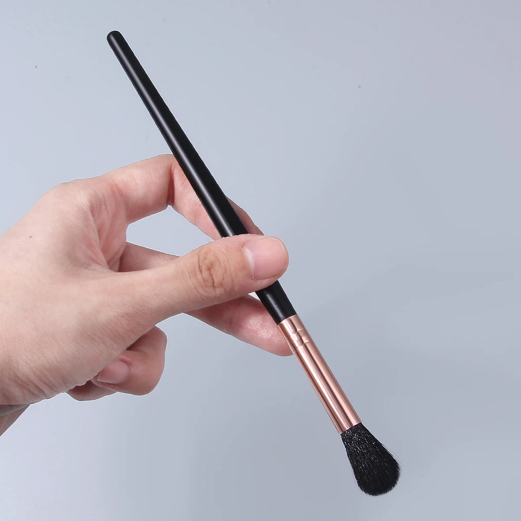 KOSSHOW Highlighter Brush | Eyeshadow & Powder Makeup Makeup Brush QXL