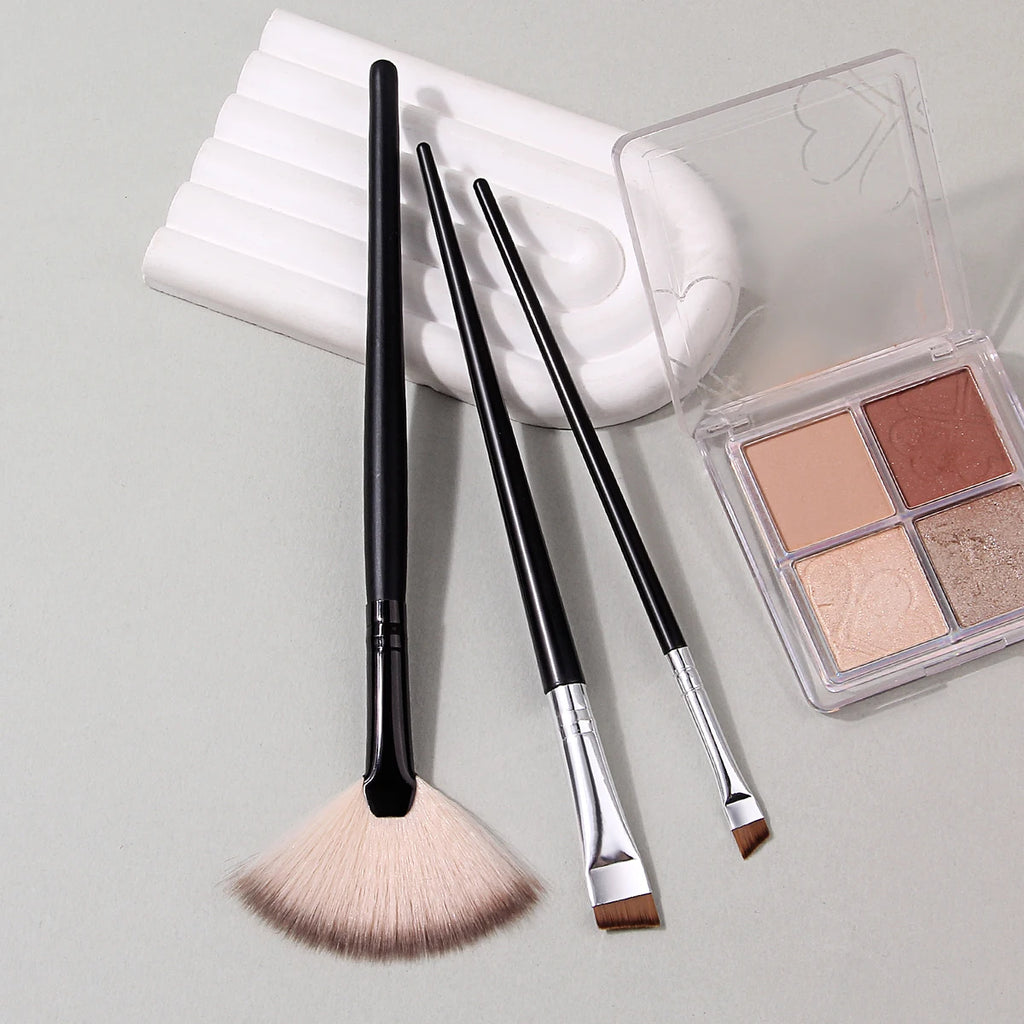 KOSSHOW 3-Pc Fan Highlighter & Angled Eyebrow Brush Set Makeup Brush Set QXL