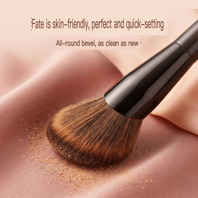 R90 Slope Powder & Contour Brush | Ultra-Soft Wool Fiber Powder Contour Brush QXL