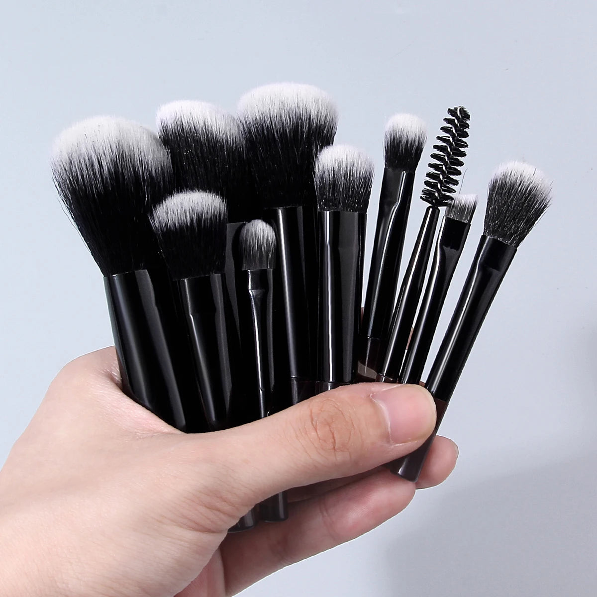KOSSHOW 12-Pc Makeup Brush Set | Foundation, Eyeshadow & Blush Makeup Brush Set QXL