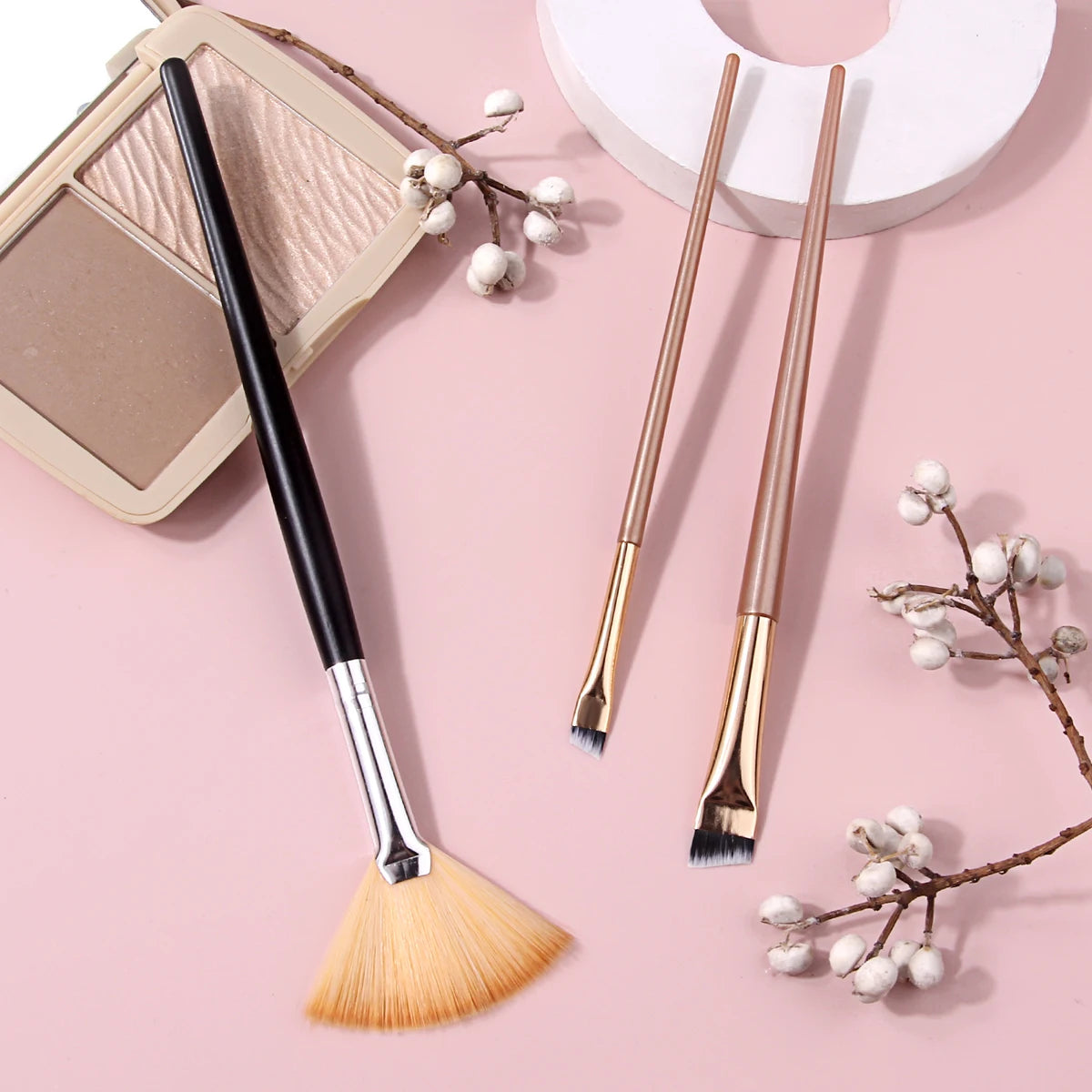 KOSSHOW 3-Pc Highlighter & Angled Eyeliner Brush Set Makeup Brush Set QXL