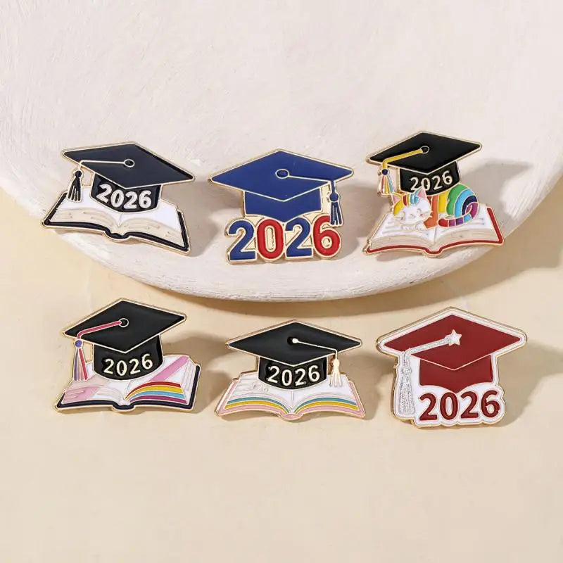 2026 Graduation Brooch Pin | Academic Cap Badge Souvenir Graduation Brooch Pin QXL
