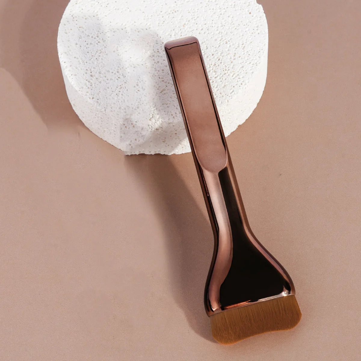 Curved Foundation Brush | Soft Bristle Even Coverage Foundation Makeup Brush QXL