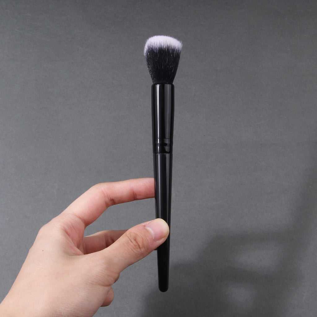 KOSSHOW Soft Multi-Purpose Makeup Brush – Blush & Highlighter Makeup Brush QXL