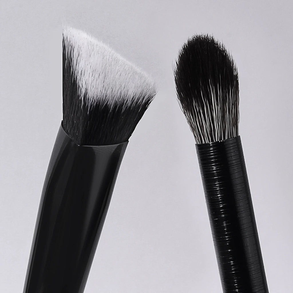 KOSSHOW Triangle Concealer & Eyeshadow Brush Set – 2 Piece Makeup Brush Set QXL