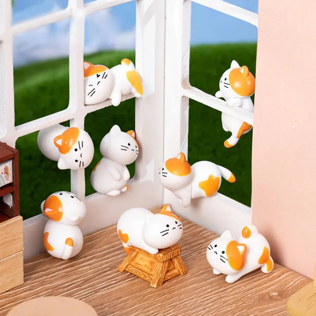 8-Pack Miniature Orange Cat Figurines | Desk Décor & Toy Set Miniature Animal Figurines QXL