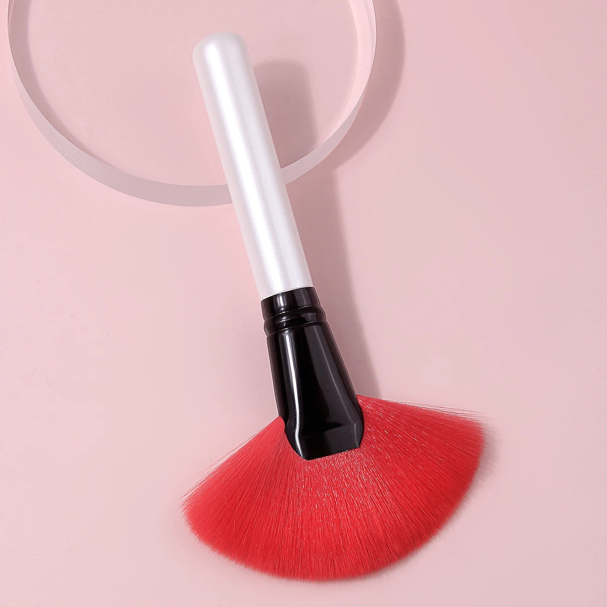 KOSSHOW Large Fan Powder Brush | Wooden Handle – White Fan Powder Brush QXL