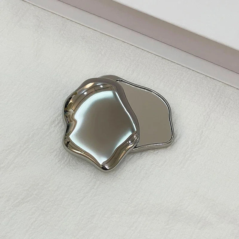 Heart-Shaped Double-Sided Folding Makeup Mirror | Mini Portable Compact Makeup Mirror QXL