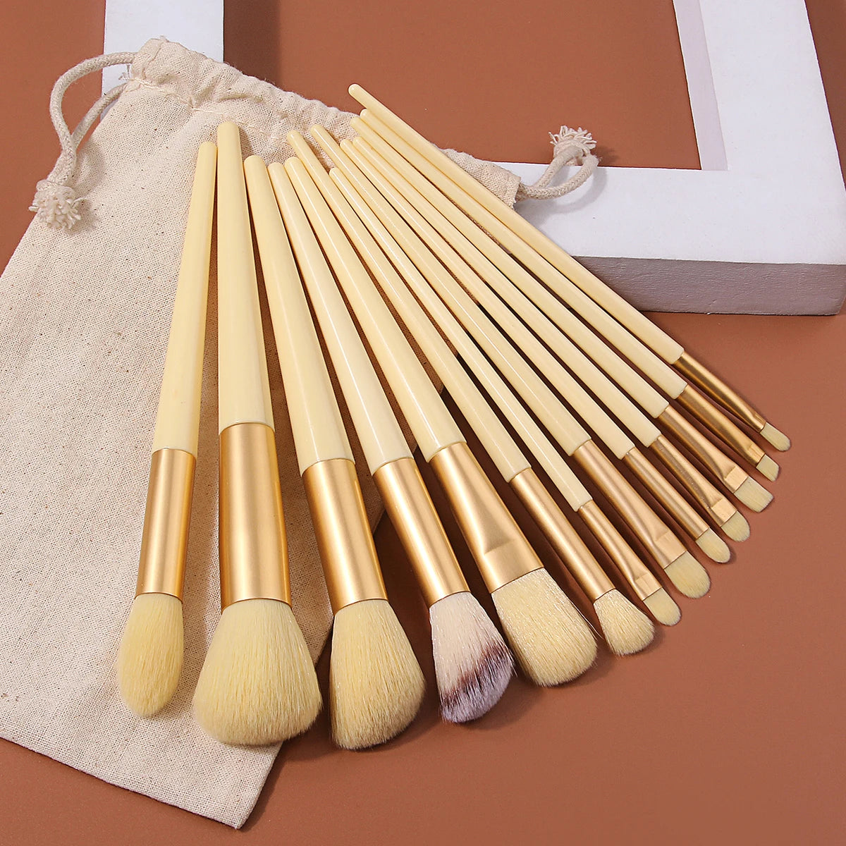 14-Pc Soft Makeup Brush Set with Drawstring Pouch | KOSSHOW Makeup Brush Set QXL