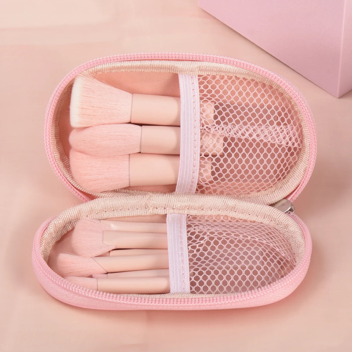 10-Piece Travel Makeup Brush, Sponge & Powder Puff Kit Travel Makeup Brush Set QXL