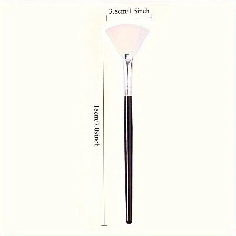 White Fan Highlighter Makeup Brush – Ultra Soft Fluffy Bristles Fan Highlighter Brush QXL White1pc