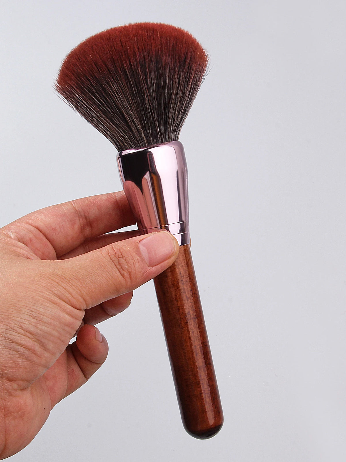 Wooden Handle Powder Blush & Contour Makeup Brush | Retro Makeup Brush QXL