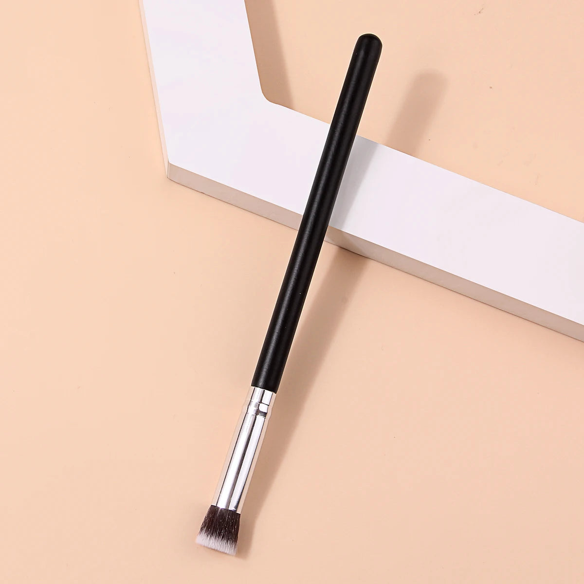 KOSSHOW Precision Concealer Brush | Nylon, Wood Handle Concealer Brush QXL