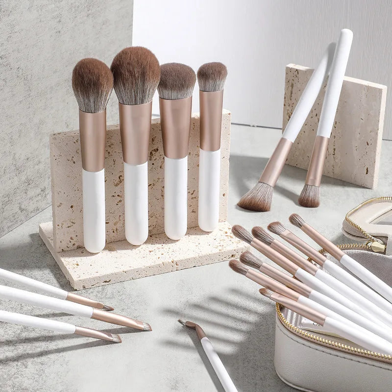 18-Piece Pearlescent White Makeup Brush Set | Soft Nylon Bristles Makeup Brush Set QXL