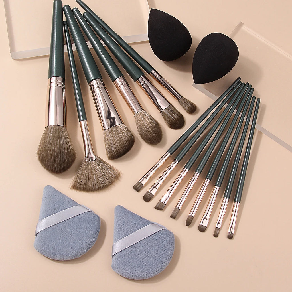 KOSSHOW 18-Pc Makeup Brush Kit with Sponges & Puffs Makeup Brush Set QXL
