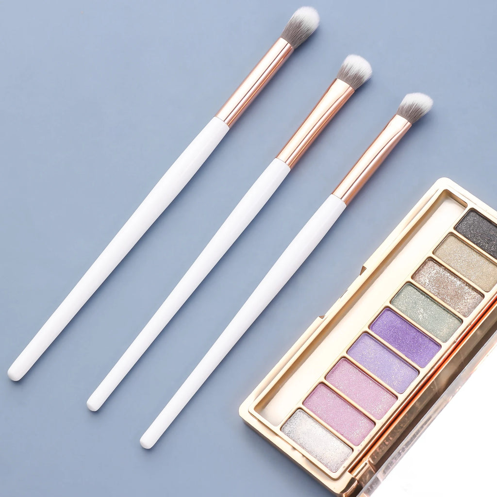 3-Piece Eyeshadow Brush Set | Soft Two-Tone Blending Brushes Eyeshadow Brush Set QXL