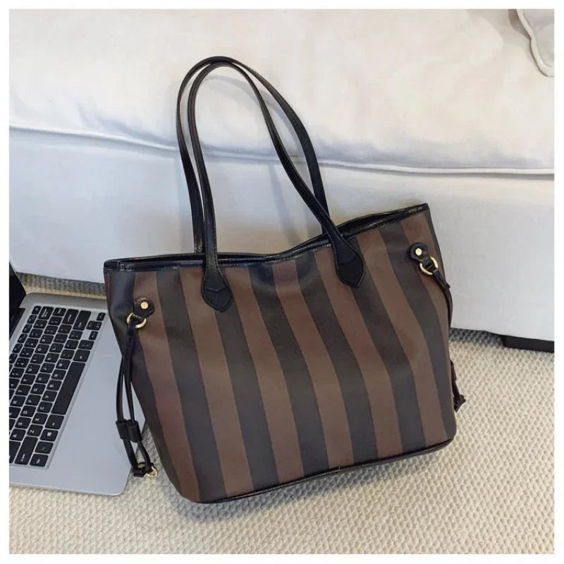 Minimalist Crossbody Handbag for Women | Vintage Letter Logo Crossbody Handbag QXL