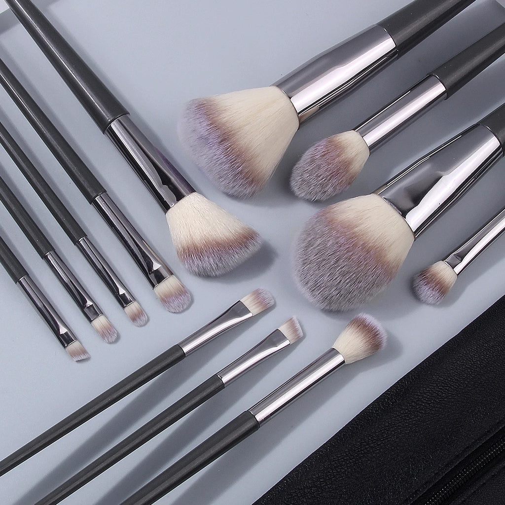 18-Pc KOSSHOW Makeup Brush Set with Bag, Puffs & Sponges Makeup Brush Set QXL