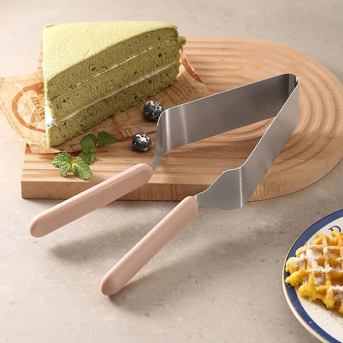 Adjustable Stainless Steel Cake Slicer & Triangular Divider Cake Slicer Tool QXL