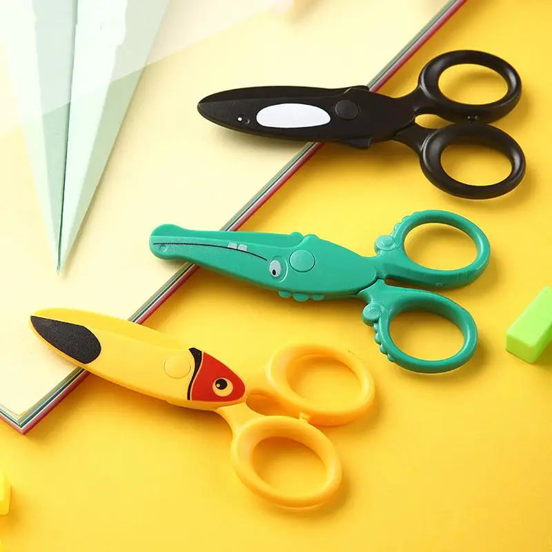 Kids Safe Plastic Scissors | Cartoon Parrot & Dolphin Design Kids Craft Scissors QXL