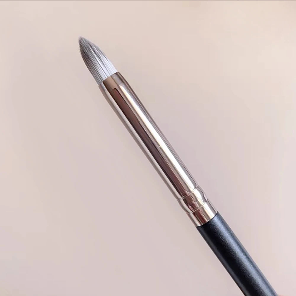 Tapered Eyeshadow Brush | Synthetic Crease & Liner Brush Eyeshadow Brush QXL