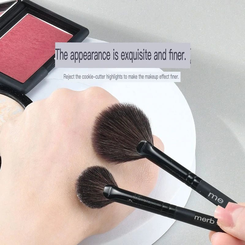 Fan-Shaped Goat Hair Highlighter Brush | Blush & Contour Highlighter Brush QXL