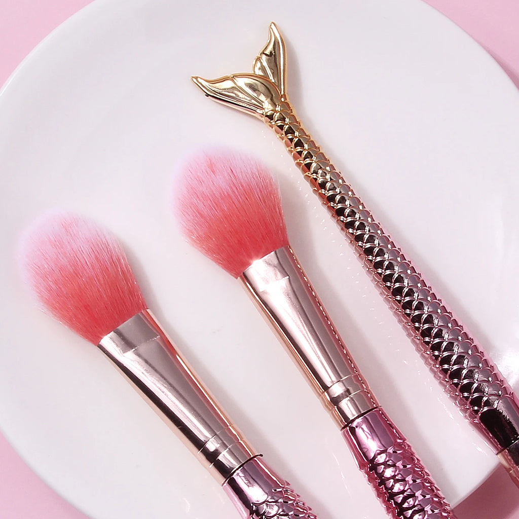 KOSSHOW 3-Pc Mermaid Blush & Highlighter Makeup Brush Set Makeup Brush Set QXL