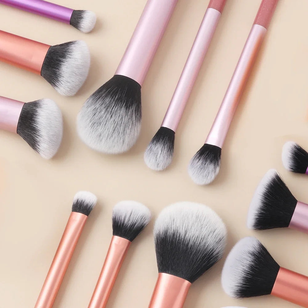 12-Piece Makeup Brush Set | Foundation, Blush & Eyeshadow Makeup Brush Set QXL