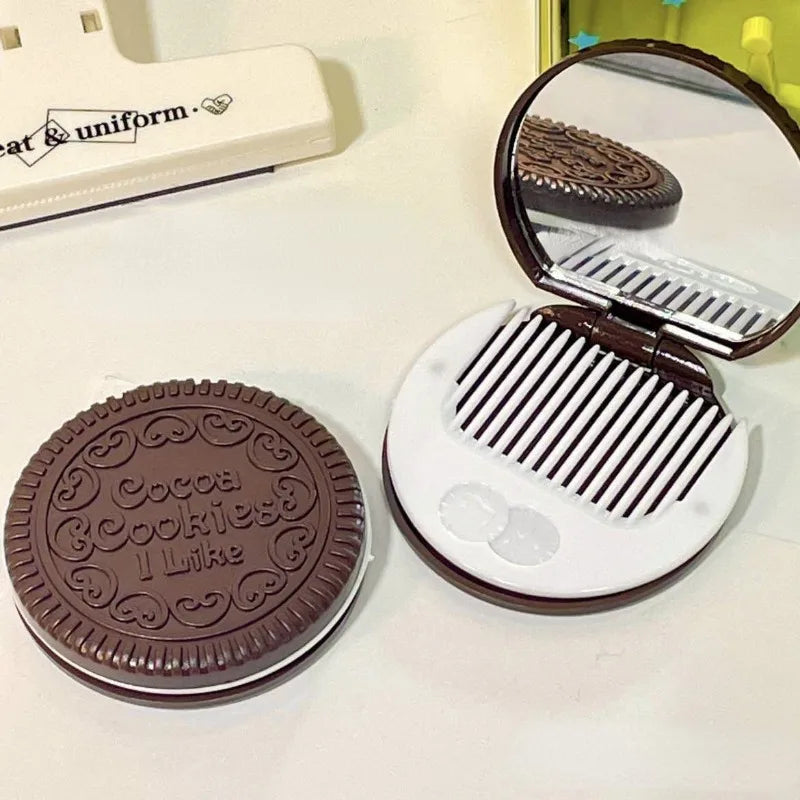 Chocolate Biscuit Round Folding Compact Mirror with Comb Compact Folding Mirror QXL