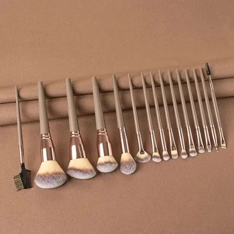 Professional Makeup Brush Set – Soft Kabuki & Blending Brushes