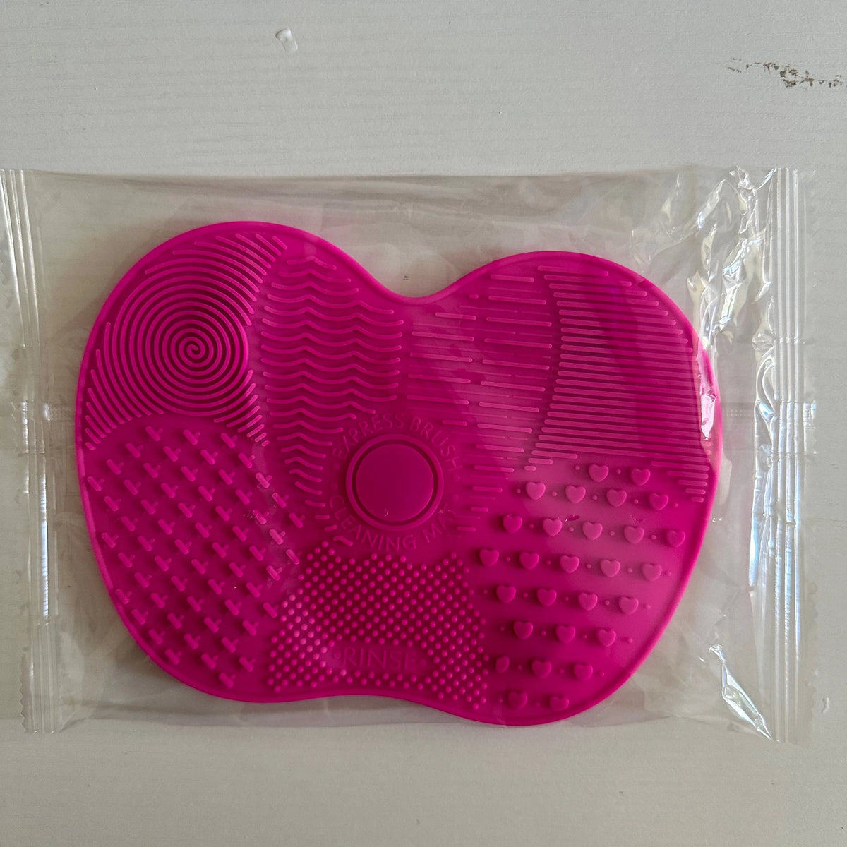 Silicone Apple Makeup Brush Cleaner Pad with Suction Cup Brush Cleaner Pad QXL 1PC-Rose Red