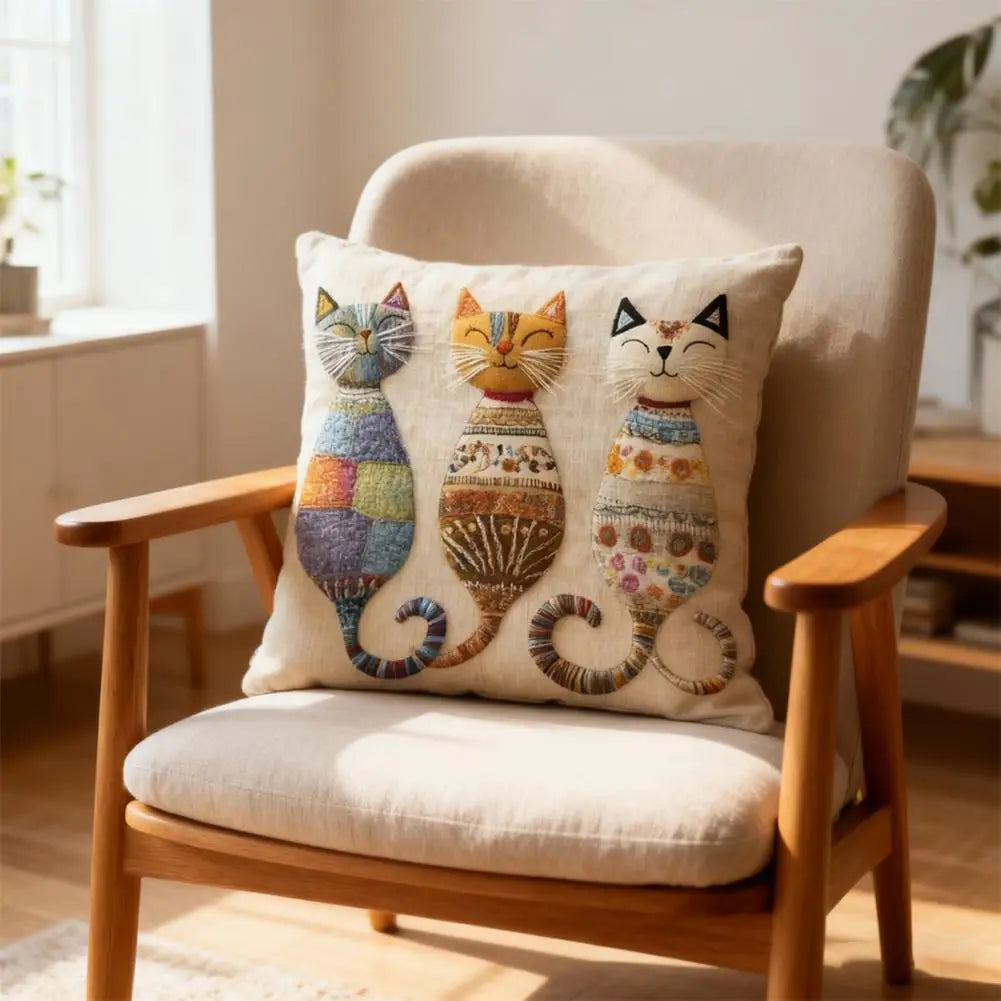 Cat-Themed Decorative Pillow Cover | Soft Plush 45x45cm Decorative Pillow Cover QXL