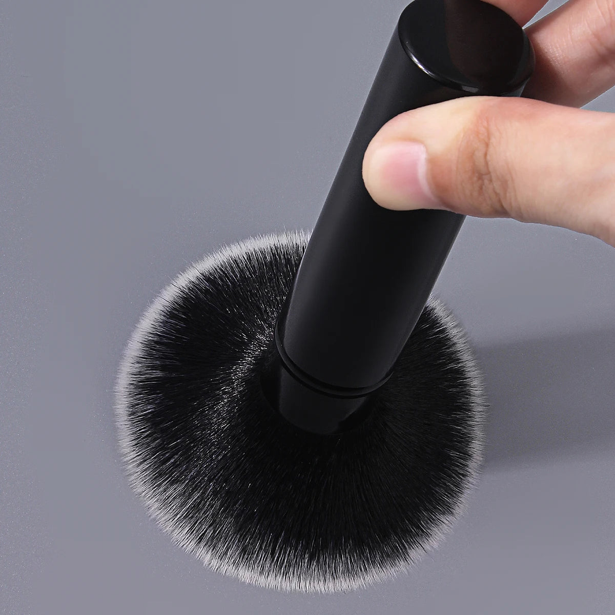 Soft Nail Dust Brush | Black Aluminium Handle Manicure Tool Nail Dust Brush QXL