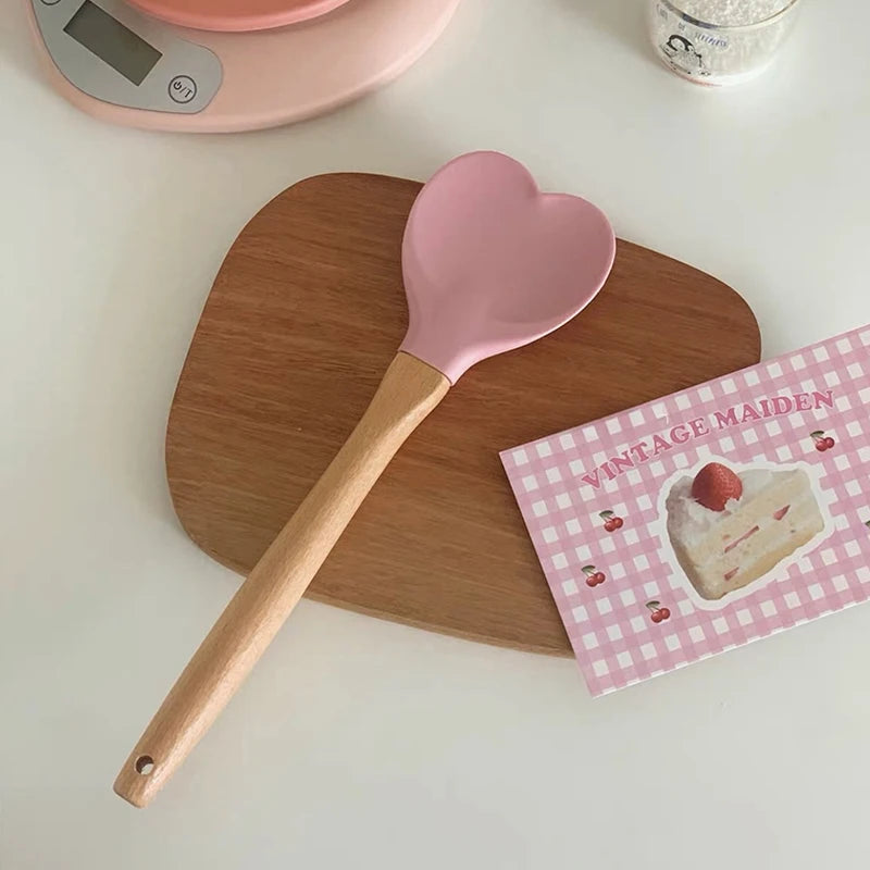 Heart-Shaped Silicone Spatula | Pink Wooden Handle Baking Silicone Baking Spatula QXL