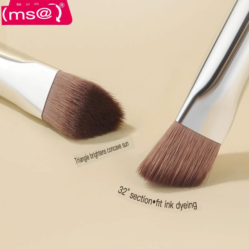 Double-Ended Concealer & Highlight Brush | Flat Triangle Tip Concealer Makeup Brush QXL