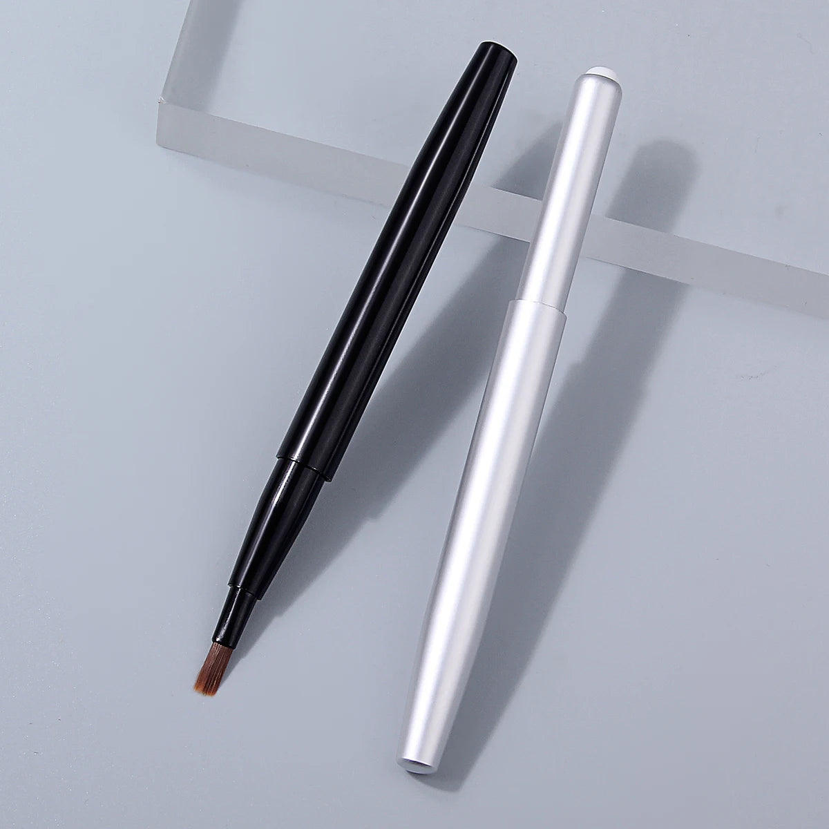 2-Pack Retractable Lip Brush | Travel Lip Liner Applicator Lip Makeup Brush QXL