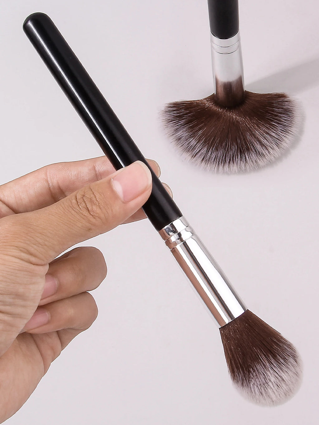 KOSSHOW Fireflame Arc Blush & Loose Powder Makeup Brush Makeup Brush QXL