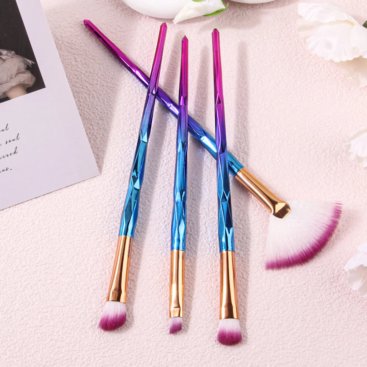 KOSSHOW 4-Pc Eye Makeup Brush Set – Fan & Brow Brushes Eye Makeup Brush Set QXL
