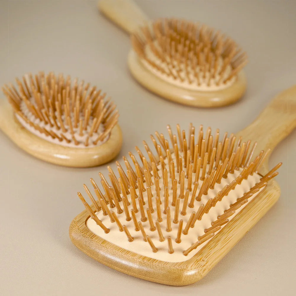 Bamboo Detangling Hair Brush & Scalp Massager – All Hair Types Detangling Hair Brush QXL