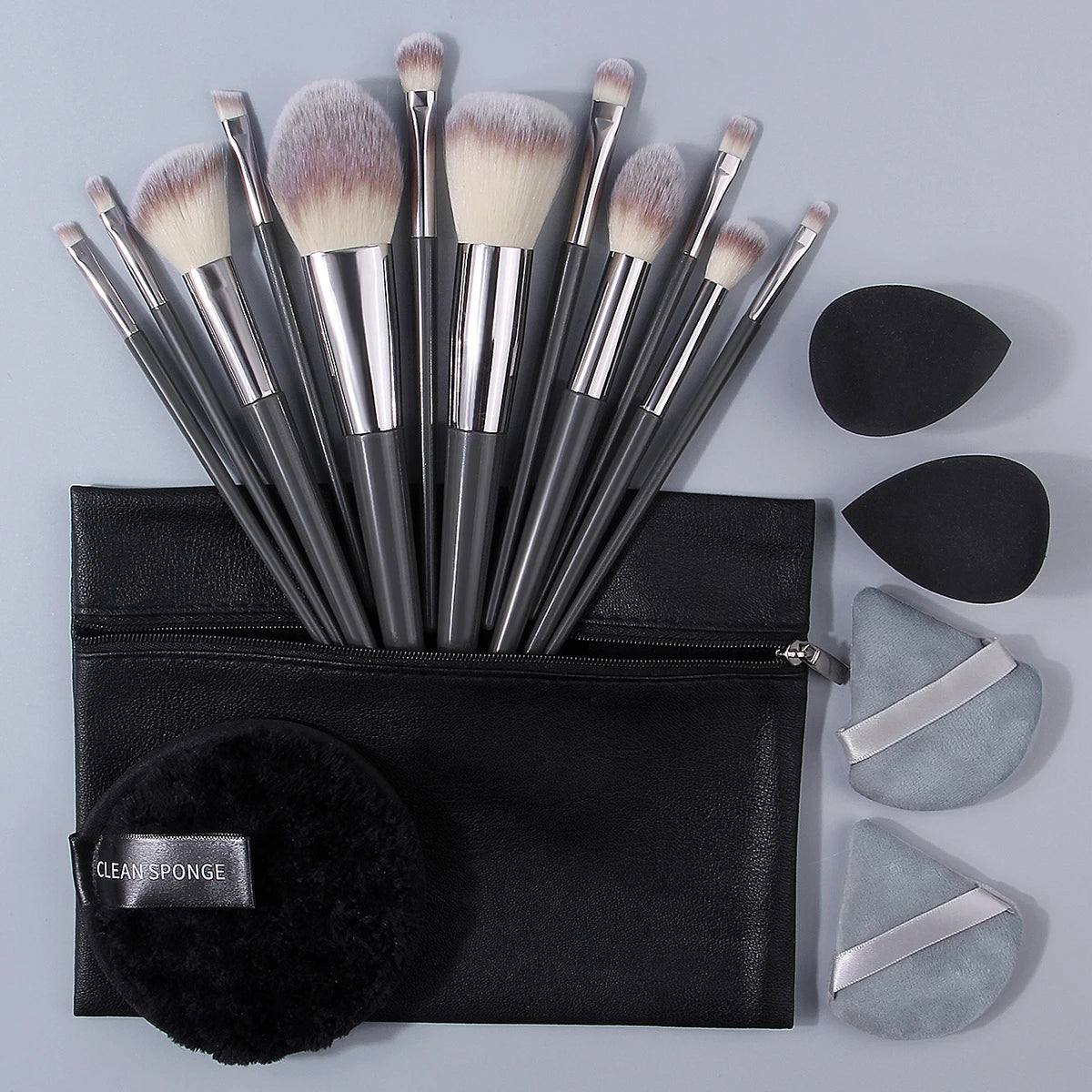 KOSSHOW 18-Pc Makeup Brush Set with Bag, Sponges & Puffs Makeup Brush Set QXL