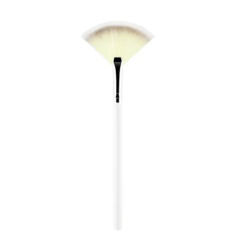 YOVIP Fan Highlighter Brush | Soft Powder & Blush Makeup Tool Fan Makeup Brush QXL White