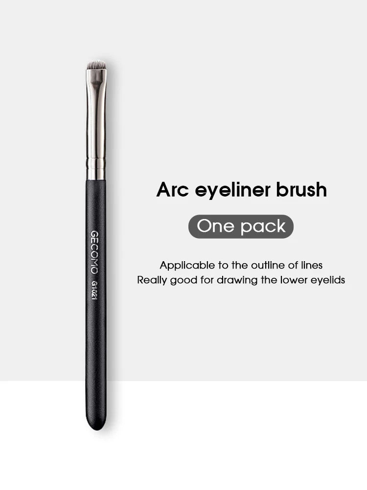 GECOMO Eyeliner & Eyebrow Brush – Flat Blade Arc Head Eye Makeup Brush QXL Arc eyeliner brush